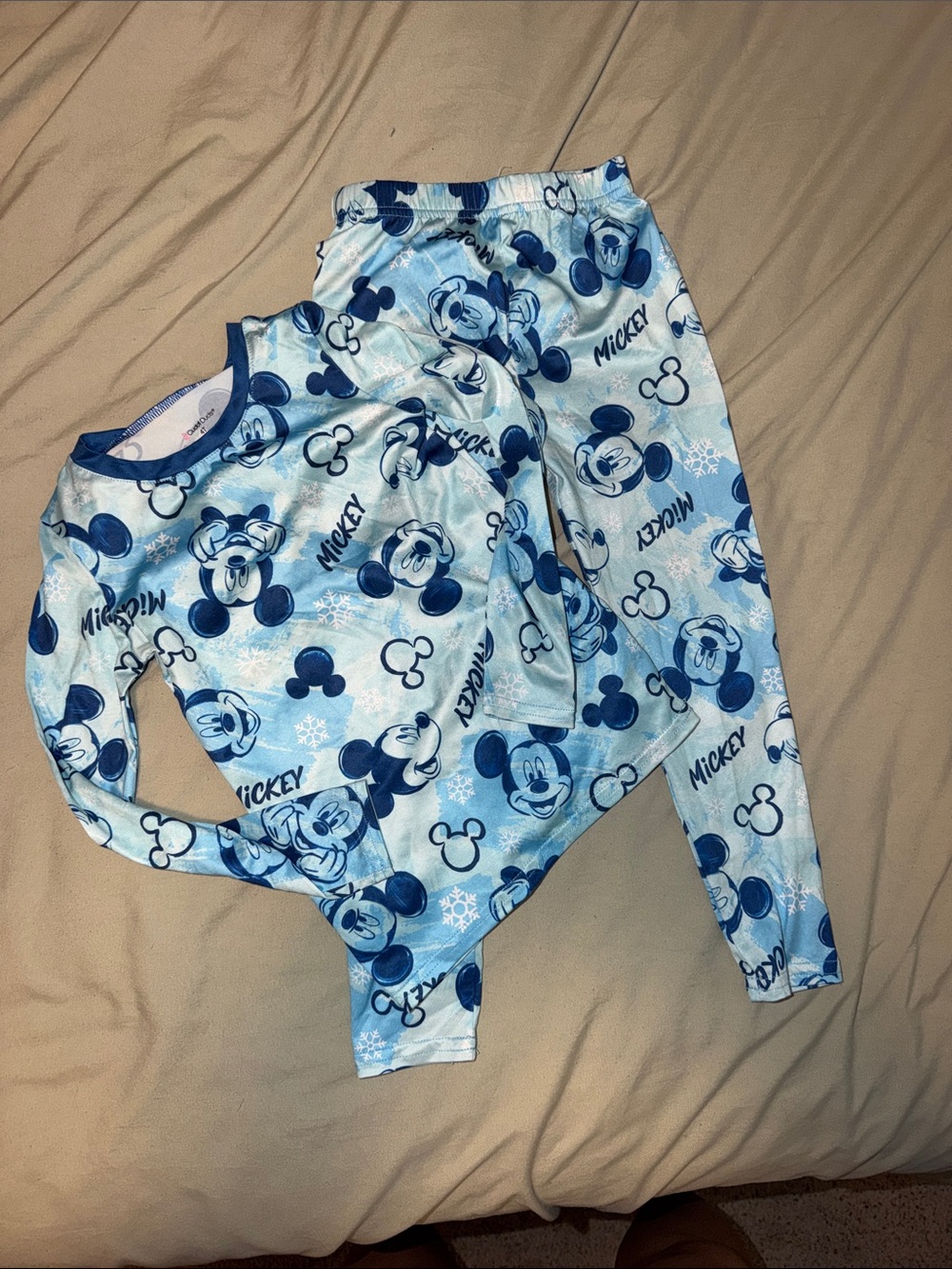 Winter Two-Piece Pajamas - 3 Pack- 4T - Picture 5 of 6